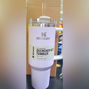 Brand new Stanley cup ( purple and white )